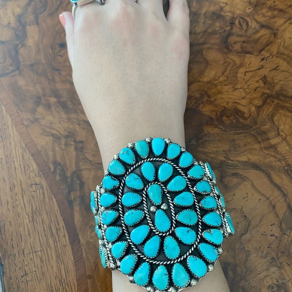 💛 SOLD 💛Old Pawn Turquoise Cuff Bracelet - Picture 2 of 5